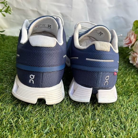 On Cloud 5
Women'
Color: Denim/White size 9 new Running shoes Swiss engineering - Picture 6 of 16